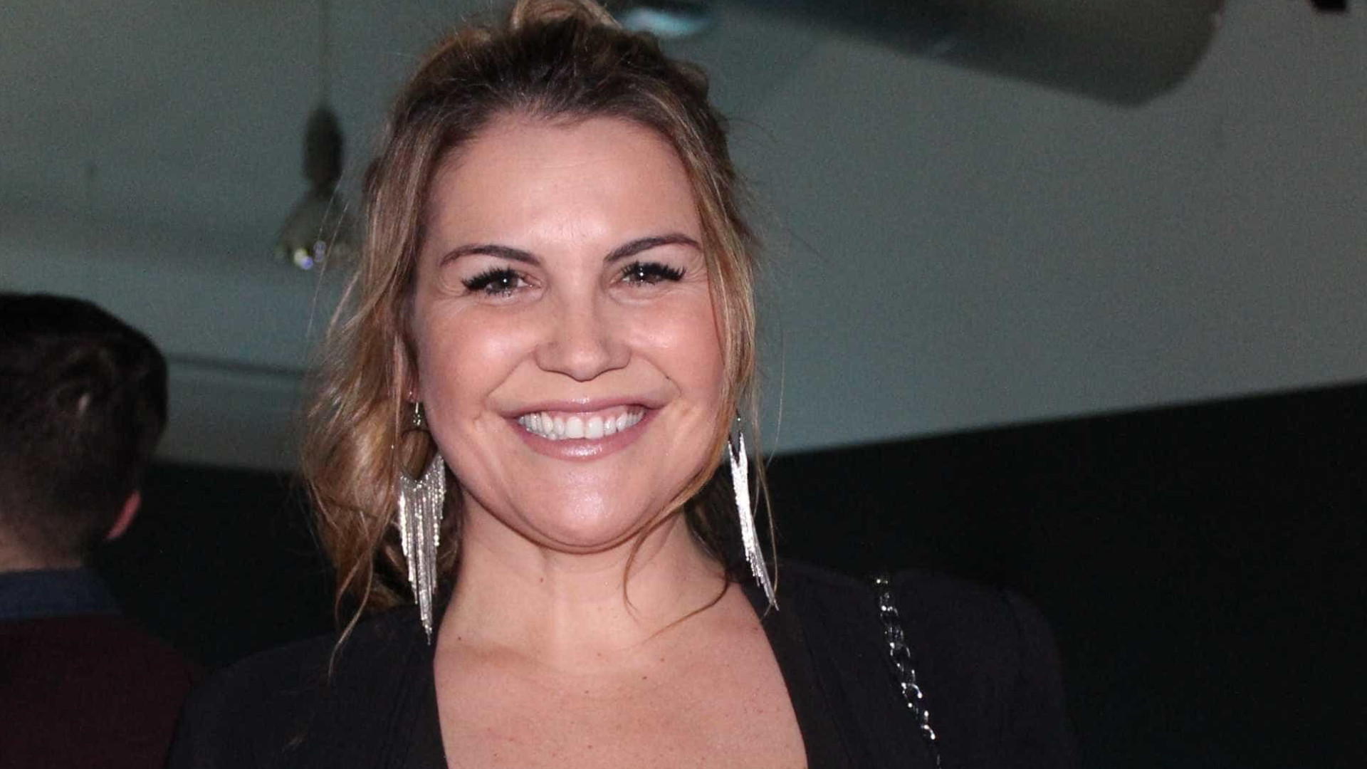 Katia Aveiro defende filha após crítica On fm